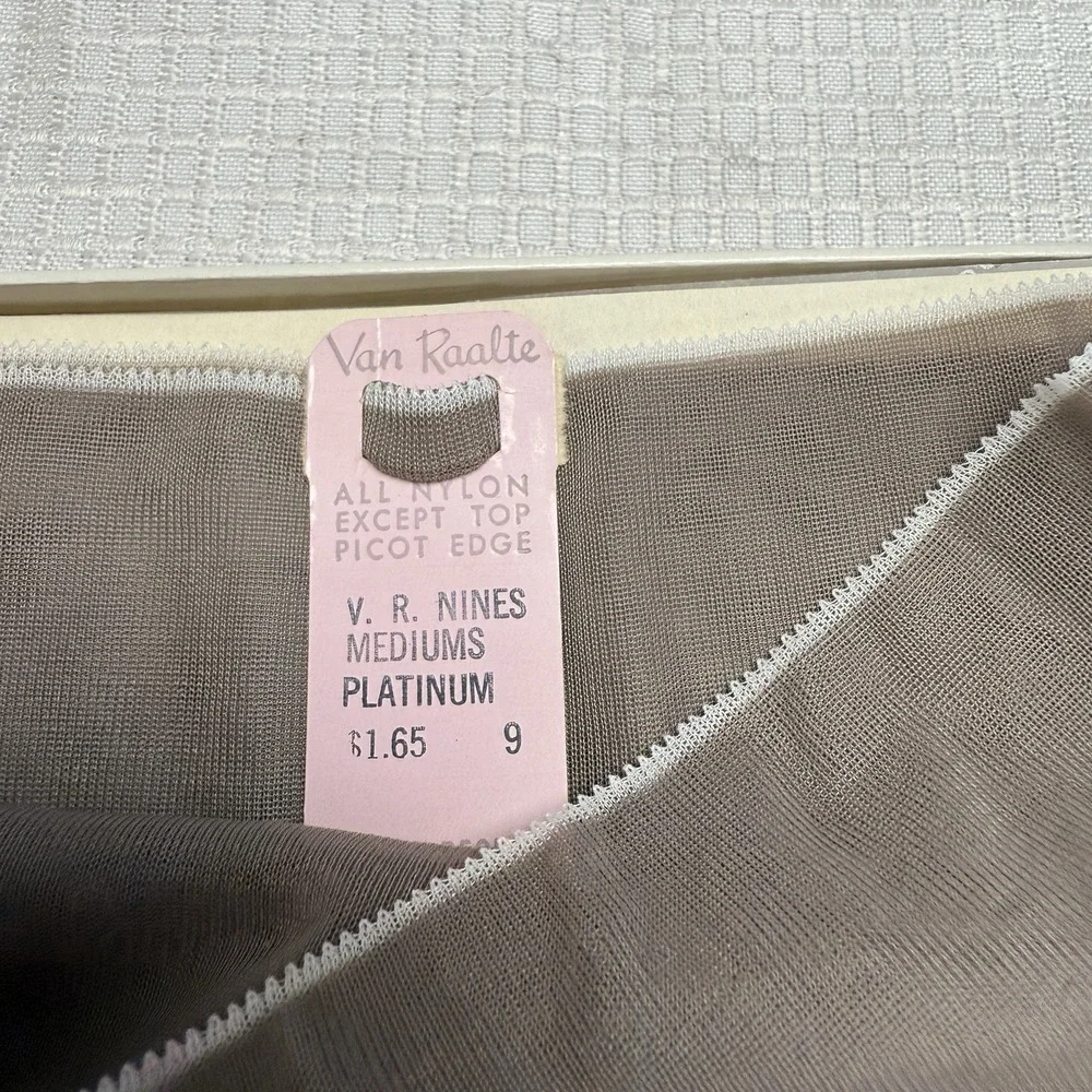 3 Vtg 50s Van Raalte Nines Platinum‎ 9M Nylon Stockings Seams New Box Thigh High